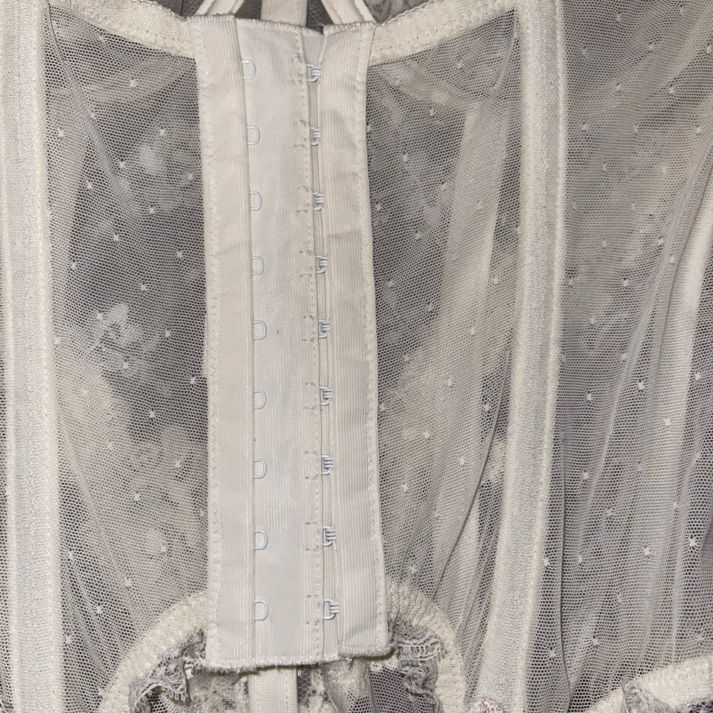 Victoria’s Secret Vintage Wedding Bustier Corset - Picture 6 of 10
